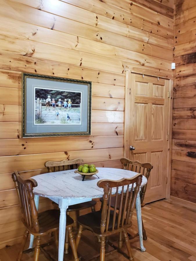 New River Trail Cabins Galax 外观 照片
