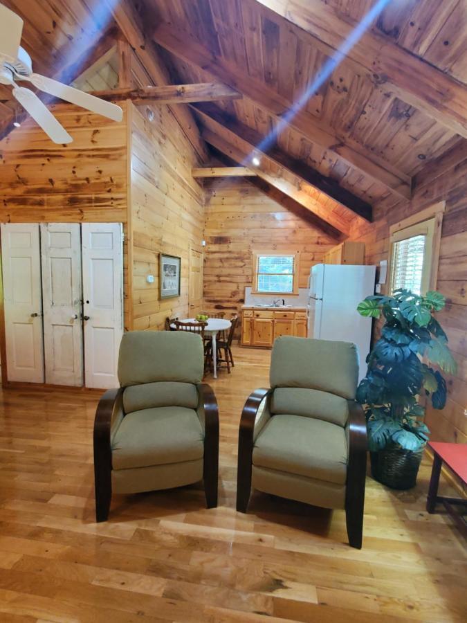 New River Trail Cabins Galax 外观 照片
