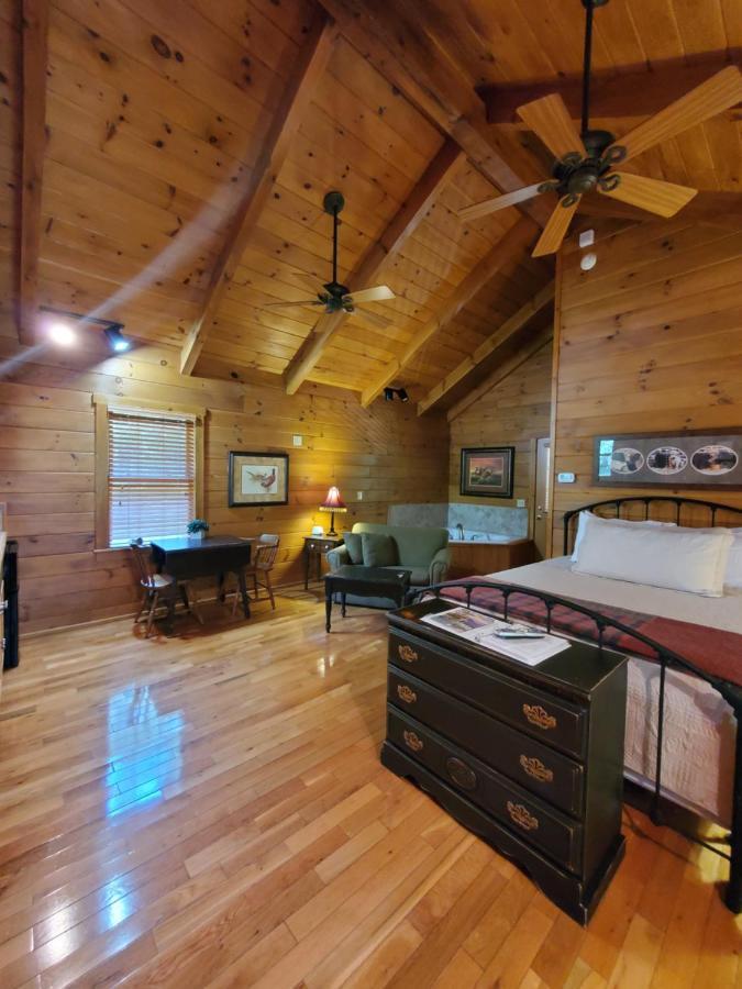 New River Trail Cabins Galax 外观 照片