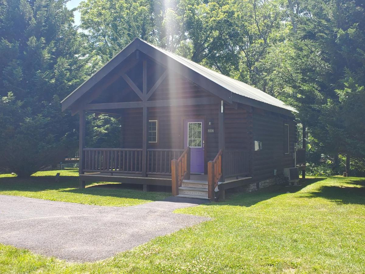 New River Trail Cabins Galax 外观 照片