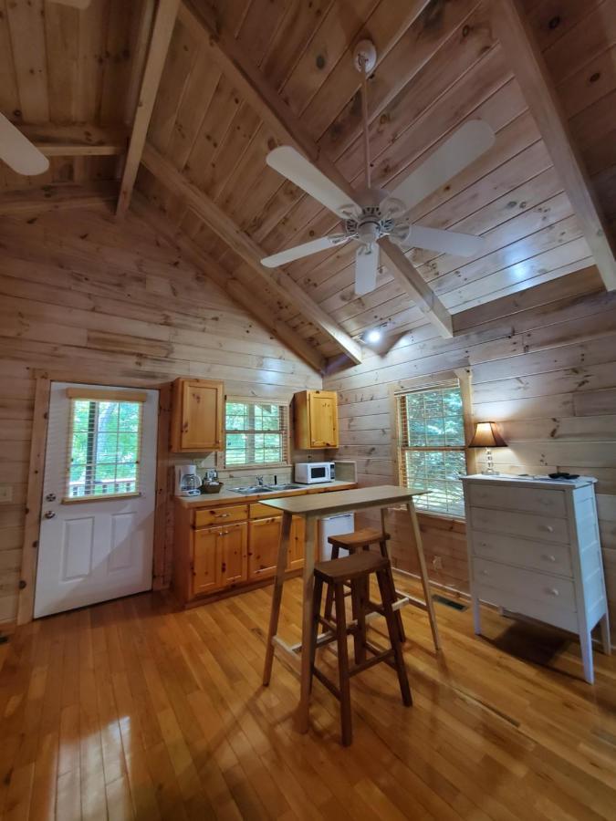 New River Trail Cabins Galax 外观 照片