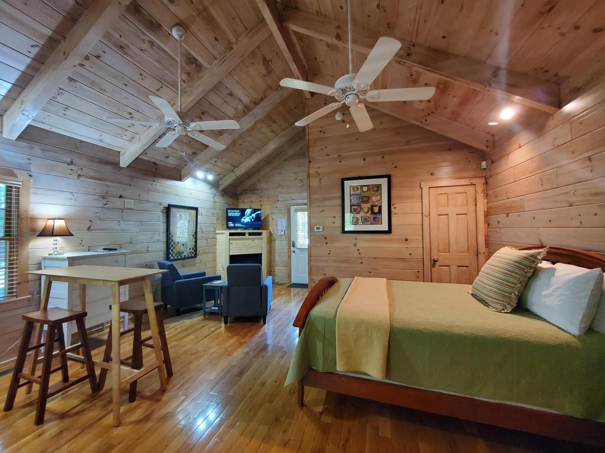 New River Trail Cabins Galax 外观 照片