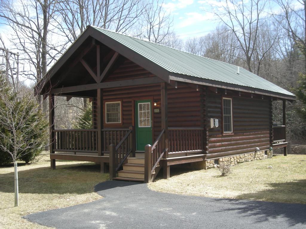 New River Trail Cabins Galax 外观 照片